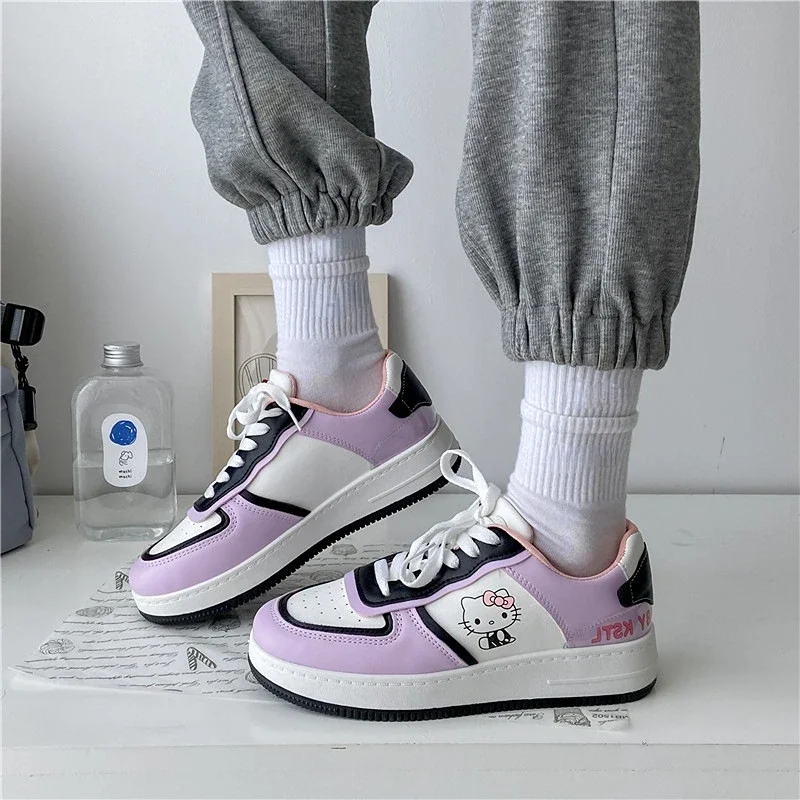 Hello Kitty Sneakers Soft Girl Kawaii Cartoon Anime Sneakers Ladies Flat Comfort Fashion Casual Outdoor Sneakers Girl Heart