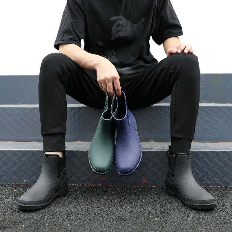 Bottes de pluie de pêche à tube court pour hommes, chaussures en caoutchouc imperméables, chaussures confortables pour hommes, chaussures d'eau de pataugeoire en plein air, 2023