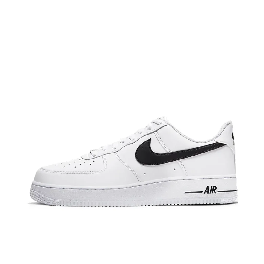 Nike Air Force 1 sepatu kasual untuk pria, sepatu pelat tahan selip modis klasik warna hitam dan putih, sepatu kasual untuk pria