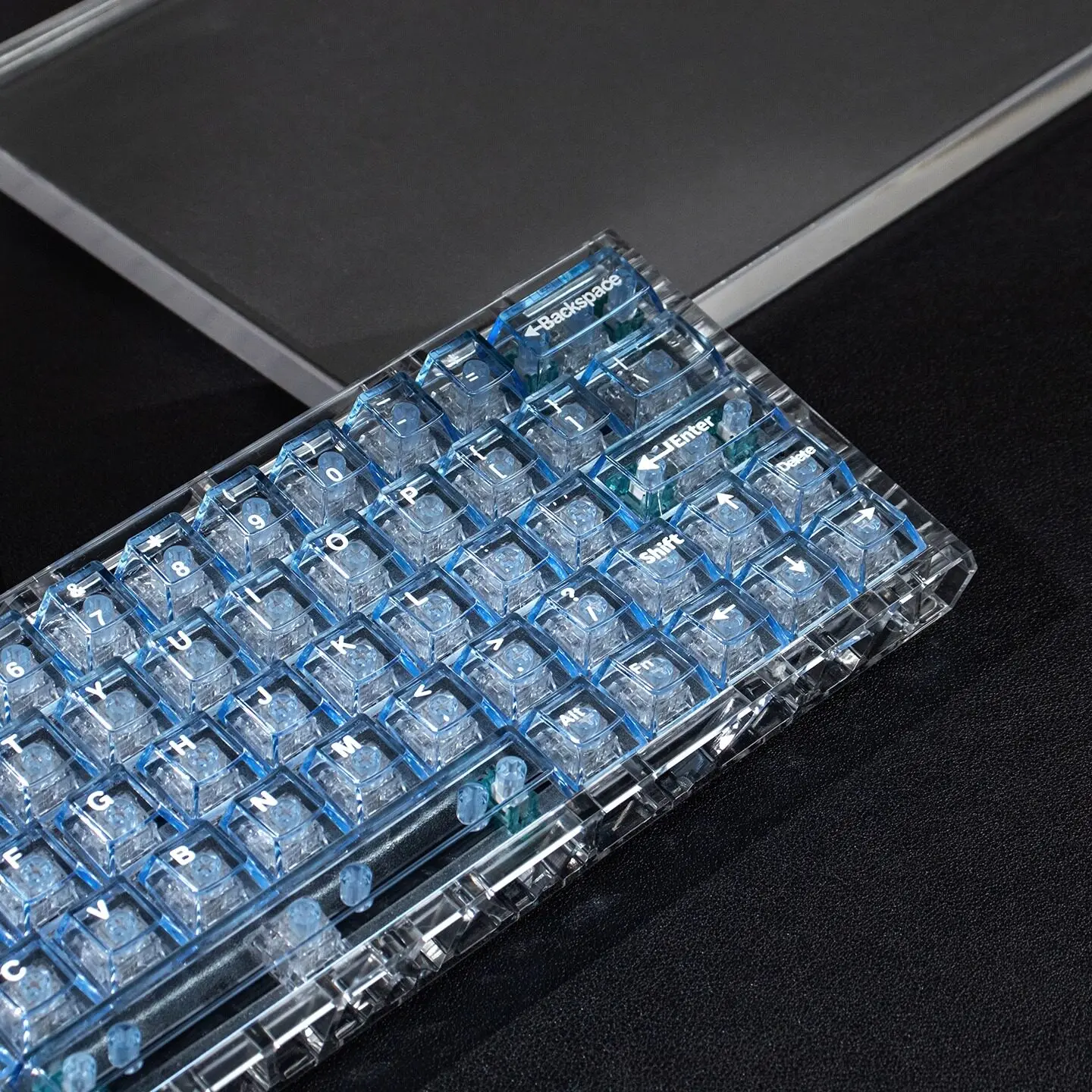 Light Blue Transparent Keycap 128 Keys Positive Engraving Light Transmission PC Pad Printing Customization Original Factory