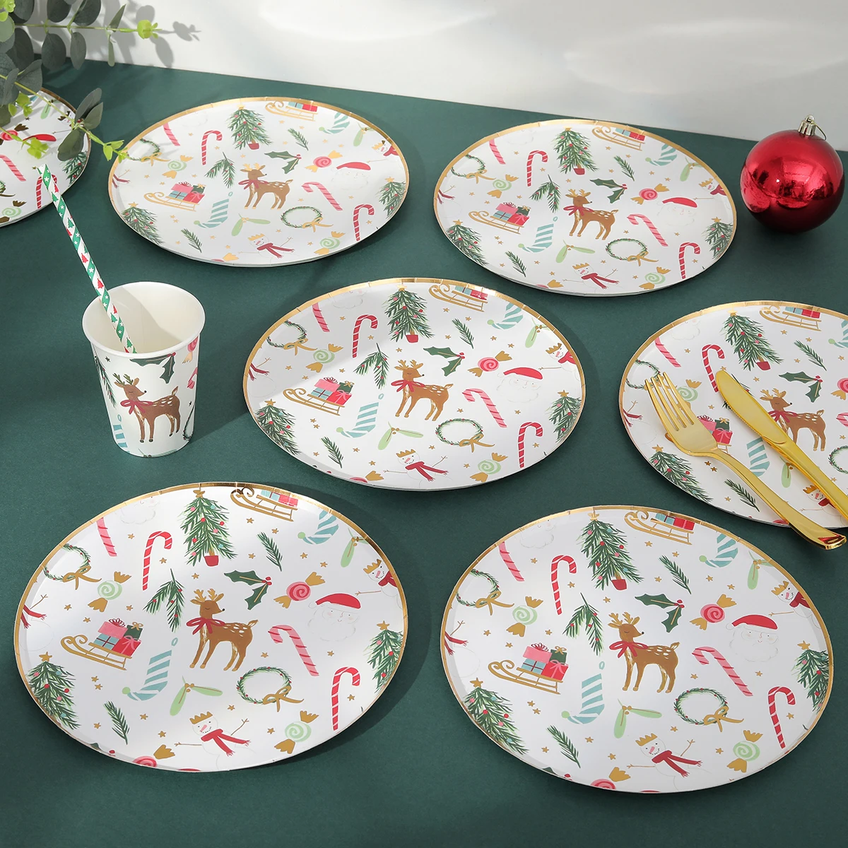 Christmas forest bronzing elk disposable tableware 7-inch 9-inch plate party paper cups 1 set of 10 pieces.