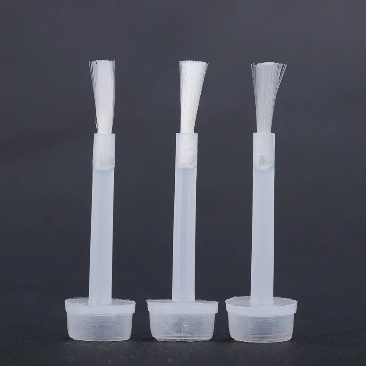 

400Pcs Nail Polish Brush Replacements Ultra Soft Plastic Bristles for Dipping Applicator Manicure Tools Nail Art Gel Polish