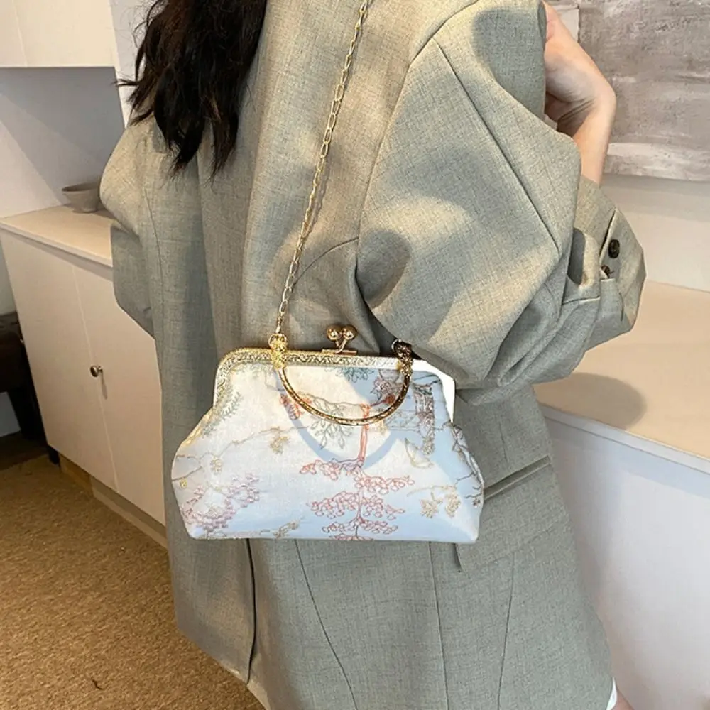 Accesorios Cheongsam, bolso de mano bordado Retro, bolso de muñeca de gran capacidad, bolso de hombro Hanfu, bolso cruzado con cierre de beso