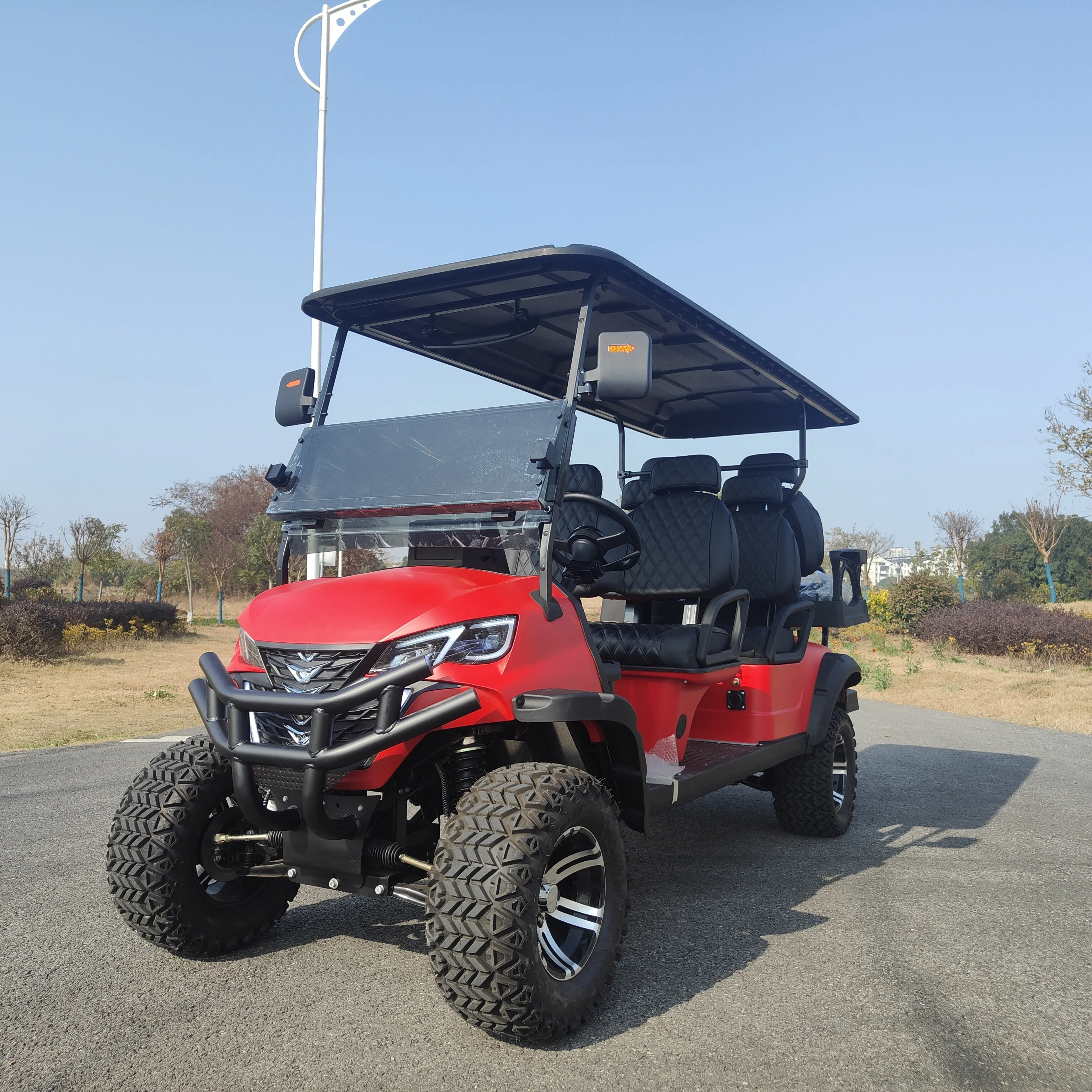 MMC Luxury Family-Friendly 48V/72V Lithium Battery Utility Vehicle for Hunting and Golf 2/4/6 Seater Lifted Electric Golf Cart