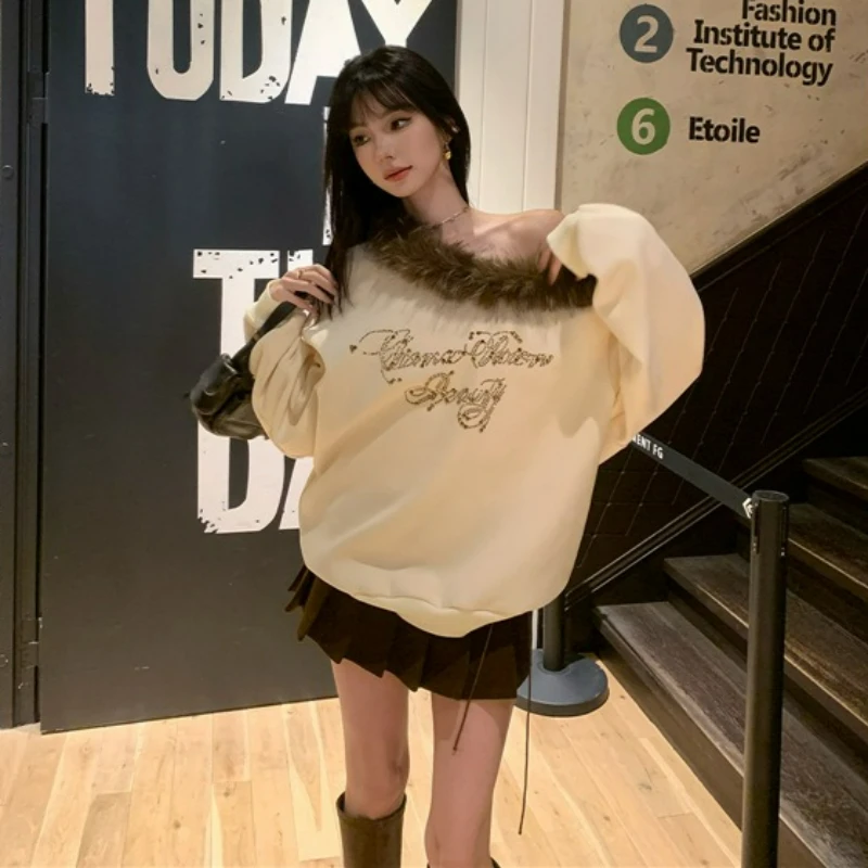 

Fur Collar Rhinestone Off-the-shoulder Loose Hoodless Fleece Hoodie for Women 2026 Autumn Fashionable Casual Versatile Pullover