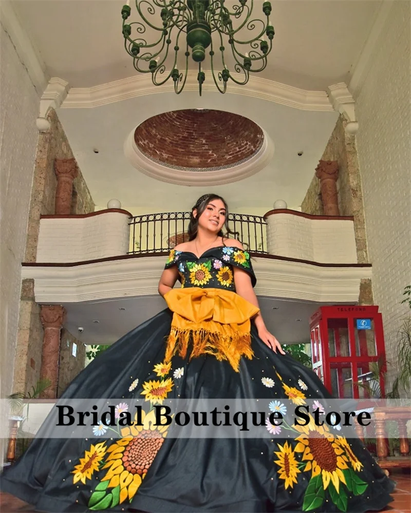 Sunflowers Embroidery Ball Gown Quinceanera Dresses 2024 Crystals Beads Mexican Sweet 16 Dresses Vestidos De 15 Años Customized