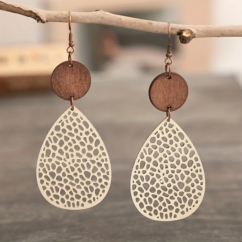 Vintage Hollow Out PU Leather Teardrop Earrings, Iron Ear Needle, No Plating, Daily and Gift Occasions, All Season Suitable