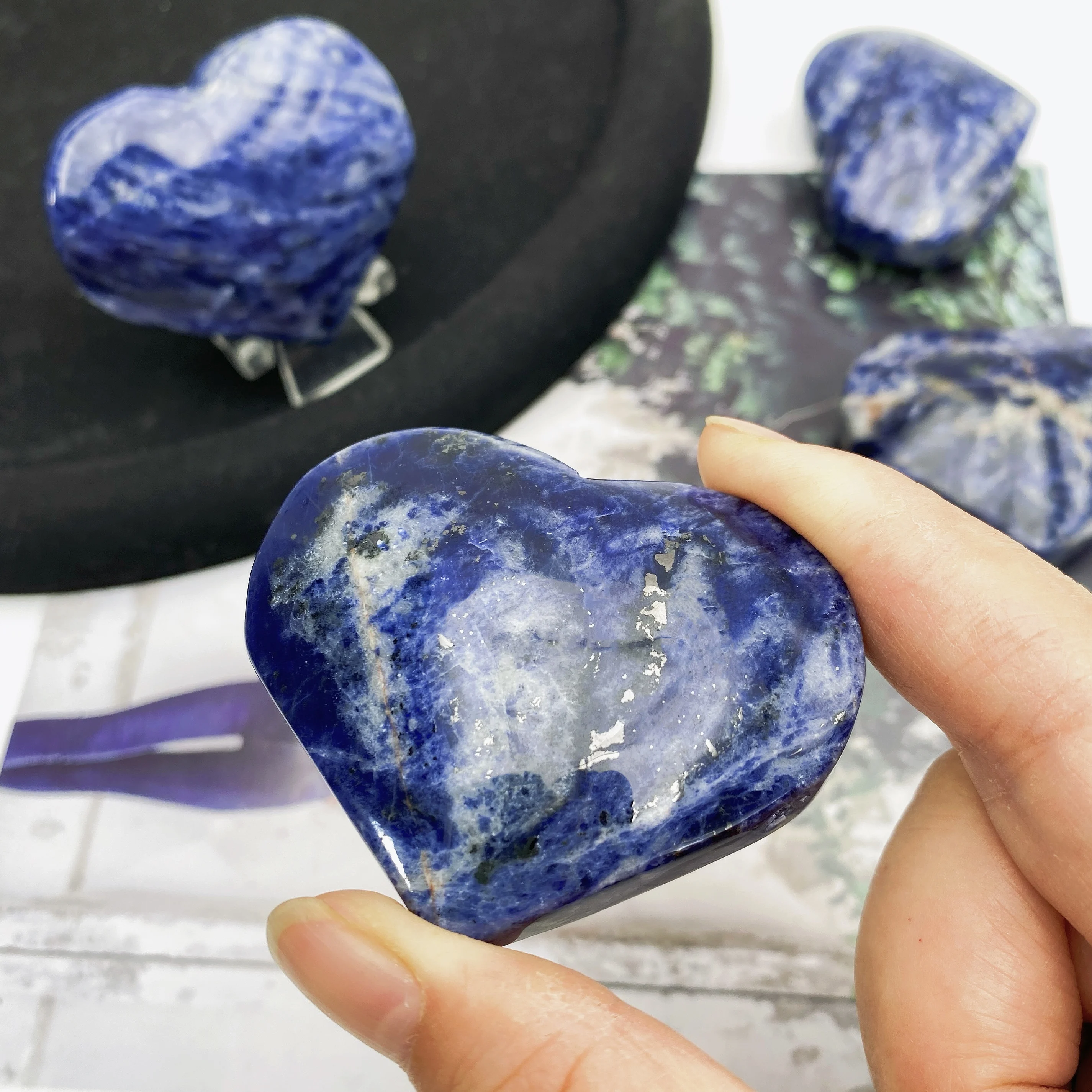 Random 1PC High Quality Natural Blue Vein Love,MenGift,Women Gift,Scene Decoration,Crystal Ornaments,Table Decoration.