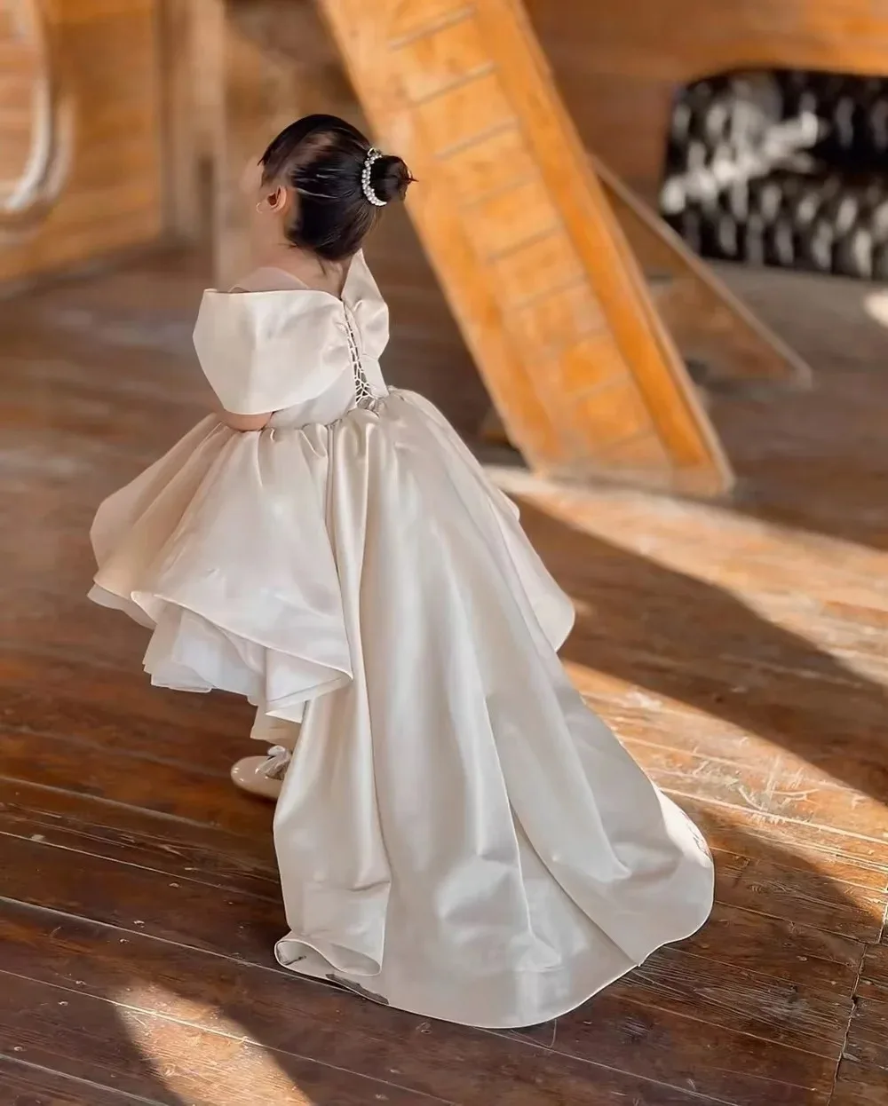 Vestidos personalizados de cetim para meninas, vestidos para casamento, ombro de fora, comprimento alto e baixo, primeira comunhão, bebês, crianças, vestidos de festa de aniversário