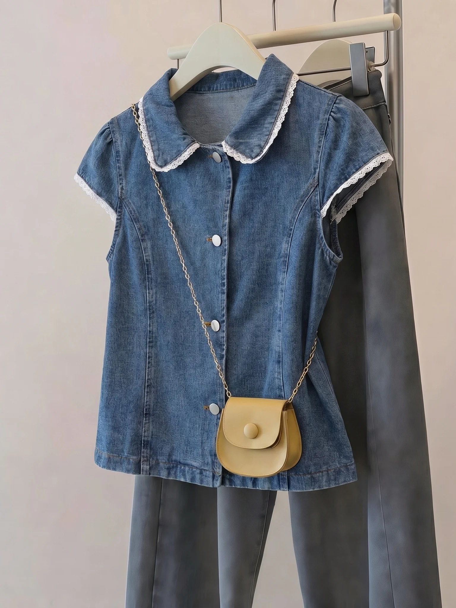 

Cute Collar Denim Short Sleeve Shirt Women's Summer New Style Big Size Sweet And Salty Top Korean Version Loose Fit Commute Wind