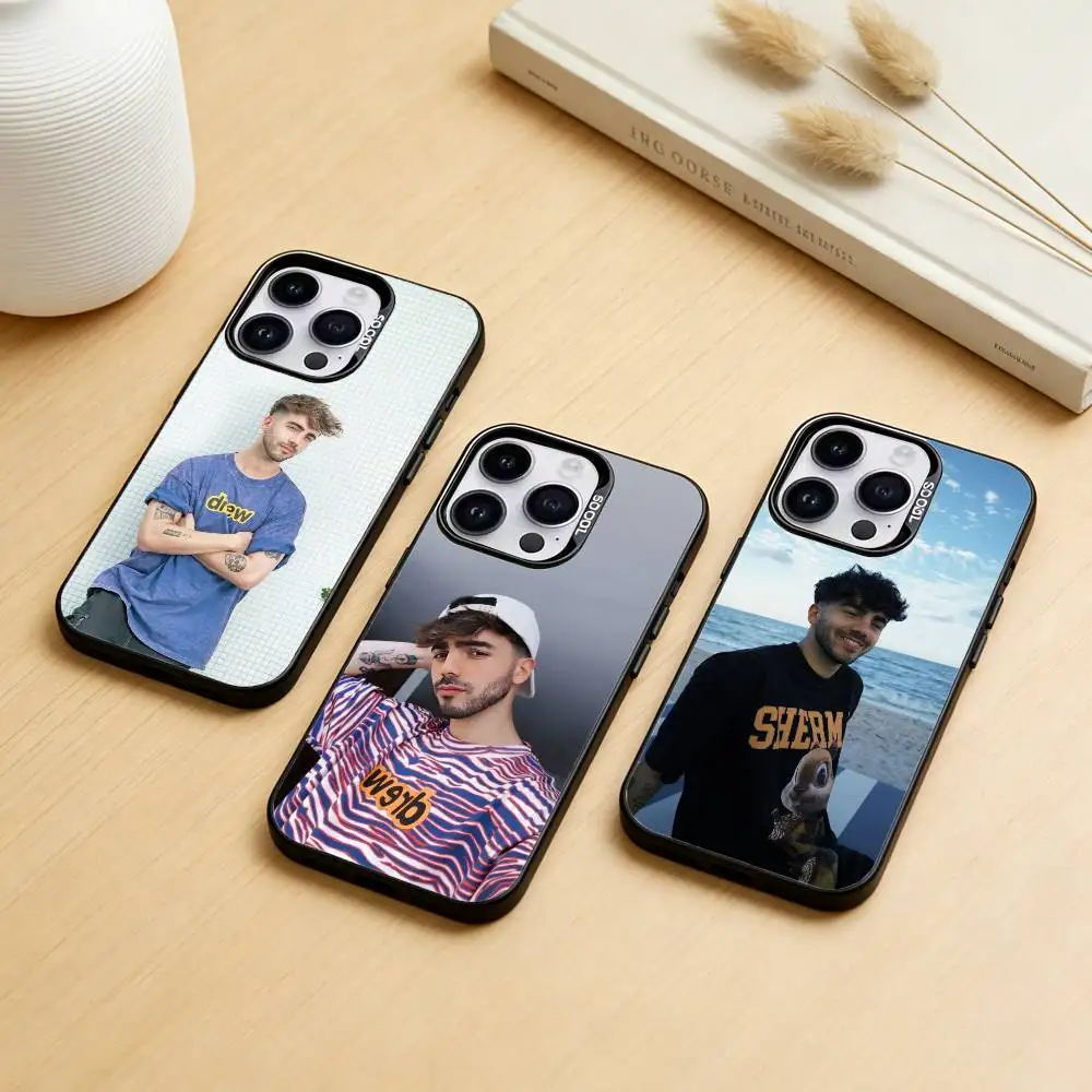 

Federico Vigevani YouTuber Phone Case For iPhone 17,16,15,14,13,12,11,Pro Max,Plus Candy Silver Cover