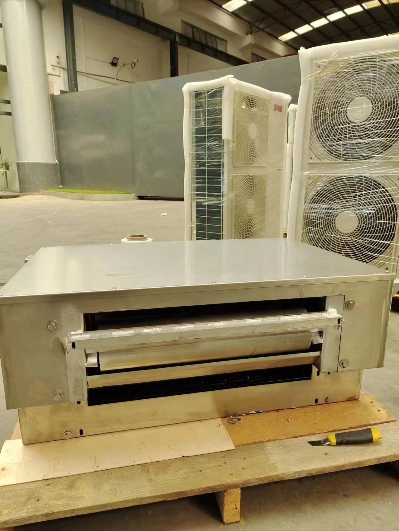 Commercial Indoor Outdoor Snow Generator Falling Machine for Theme Park Scenery view 6