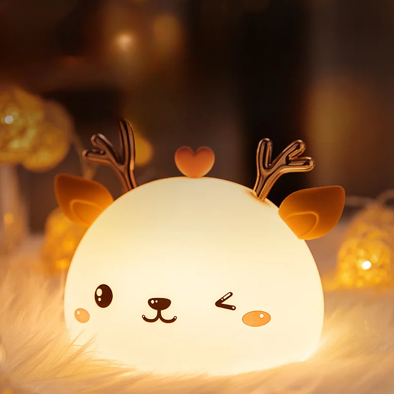 Creative Gift Cute Deer Patting Lamp Cute Colorful Silicone Lamp Bedhead Atmosphere Lamp Nightlight Desktop Ornament