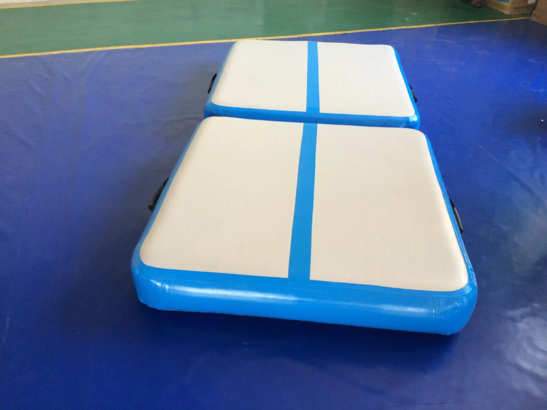 

HIBADOU 3x1x0.2m Gymnastics Air Mat Tumble Track Tumbling Mat Inflatable Floor Mats with Air Pump for Home