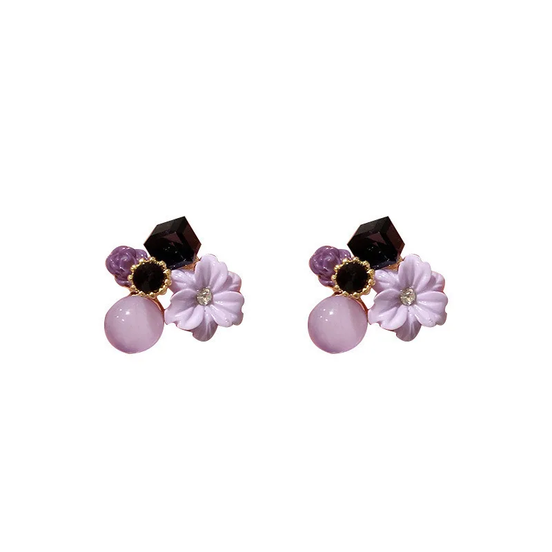 2023 New Korean Fashion Purple Crystal Beads Flower Stud Earrings Premium Sense Sweet Earrings for Women 2 Rupee Item