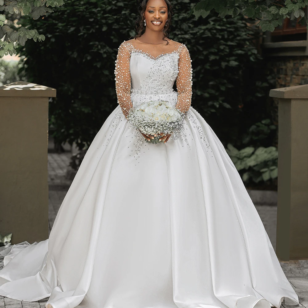 

Luxury Ball Gown Wedding Dresses for Bride O Neck Long Sleeve Sweep Train Major Beading Africa Garden Bridal Gowns Customized