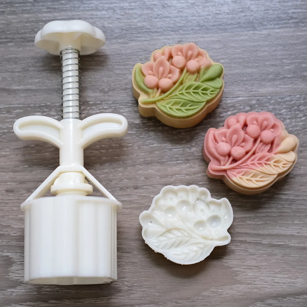 Mooncake Mold Mid-Autumn Festival Hand-Pressure Flower Moon Cake Mould DIY Hand Mooncake Fondant Pressure Decoration Tools
