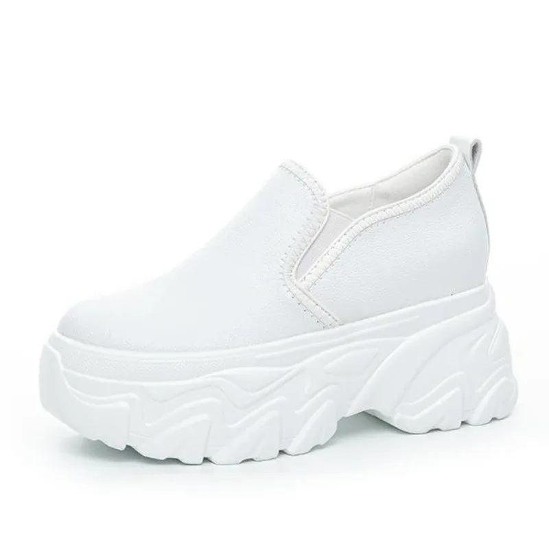 

Женские кроссовки на платформе из натуральной кожи 9 см, белые туфли, массивные лоферы на танкетке, обувь, женская обувь без шнуровки
