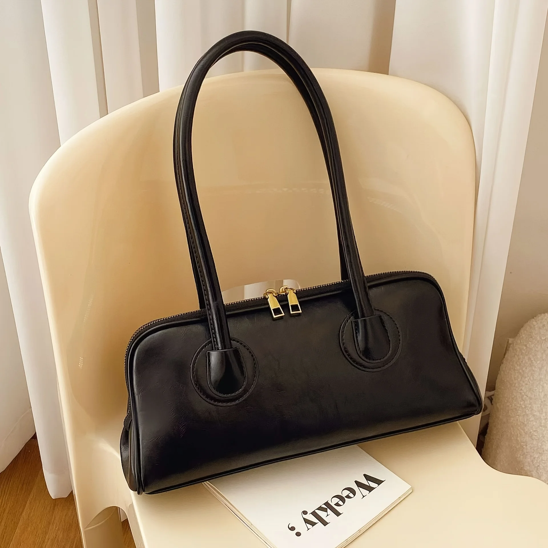 Women's Fashionable Shoulder Bag Elegant Underarm Handbag with Zipper Closure Polyester Lined Edge Paint Detail Versatile Black
