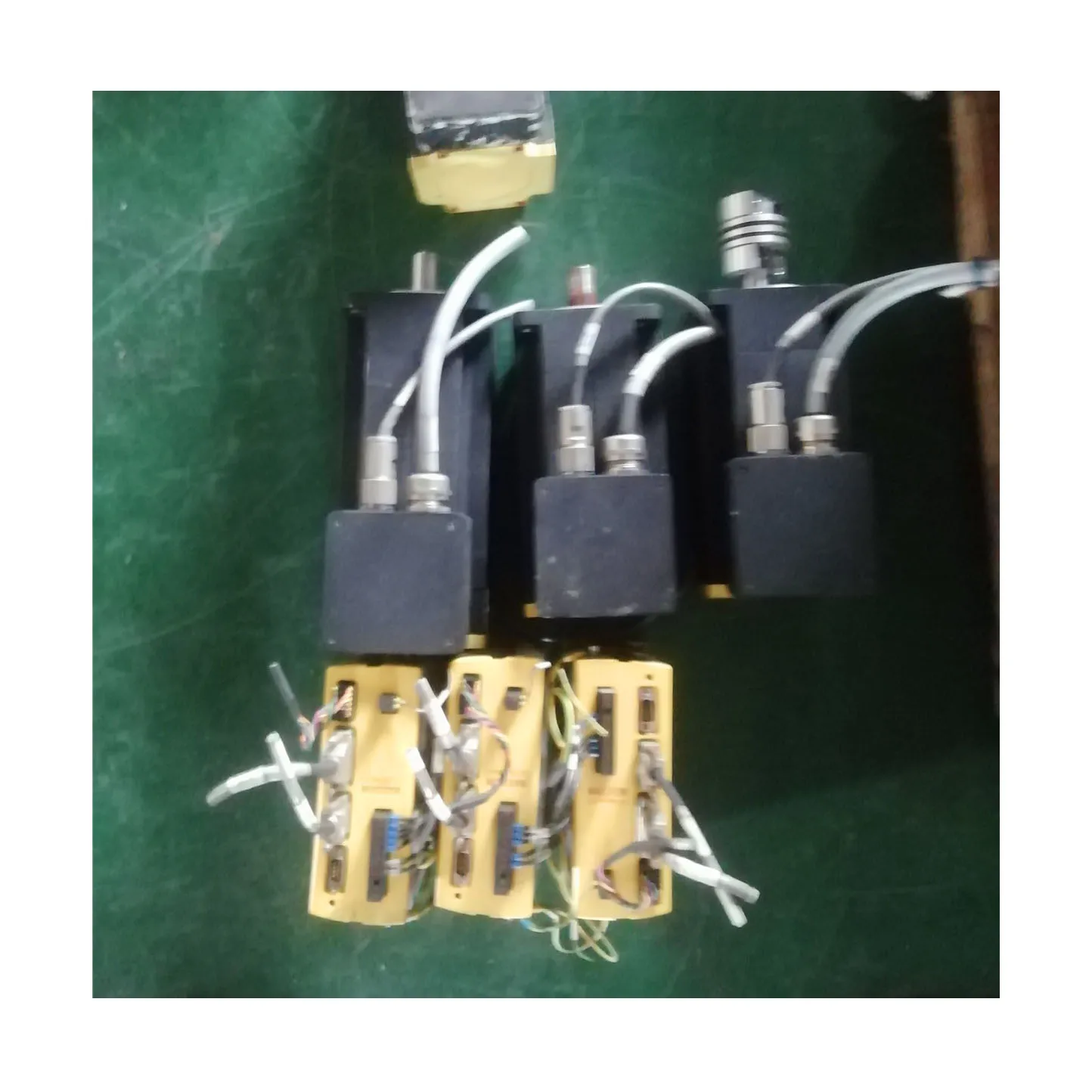 

Original BALDOR BSM90C-4150AF+FMH2A06TR-EN23Z Servo Drive + Motor