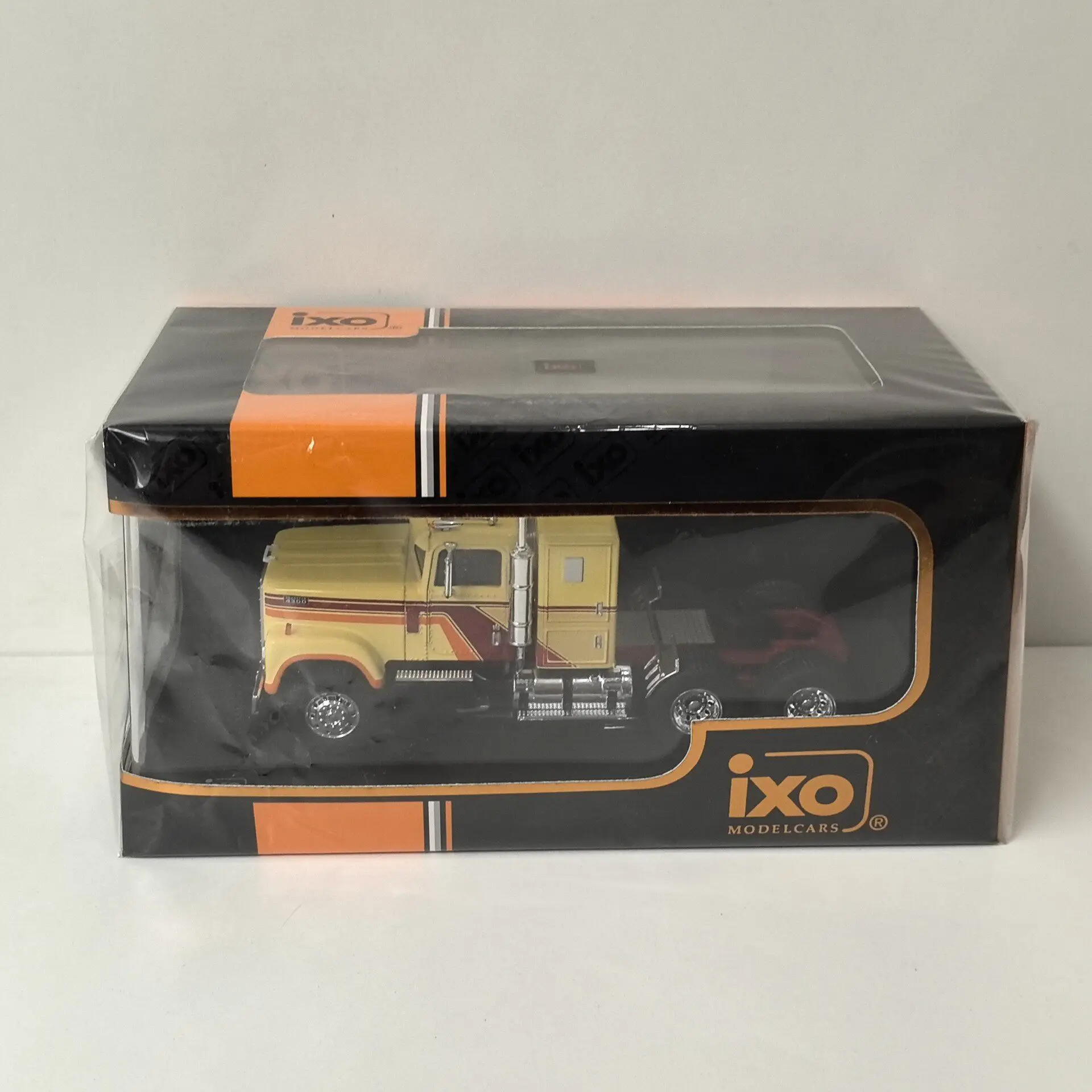 

Модель грузовика-тягача International Transtar 4300 1980 года, масштаб 1/43, литая под давлением, из сплава, Q2, от IXO