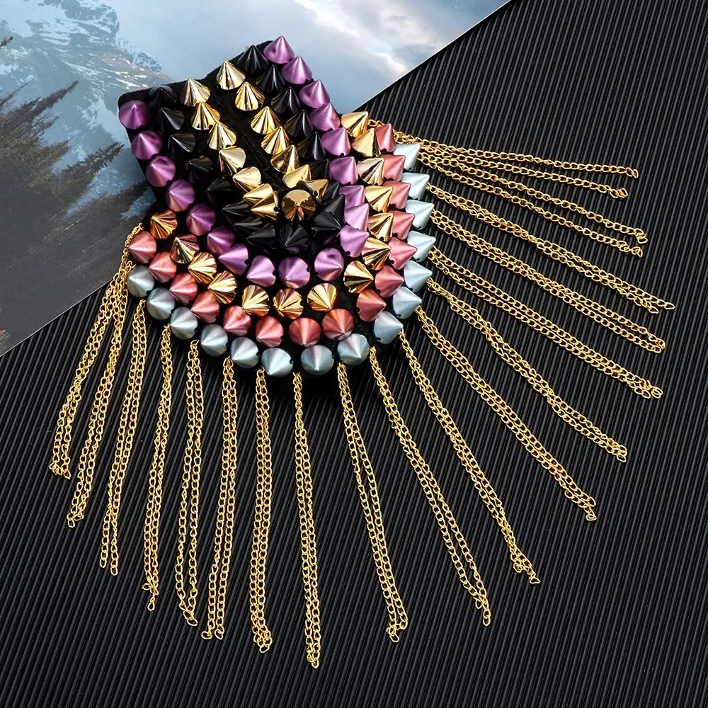 New Fashion 1 Pair Chain Tassel Rivet Shoulder Pad Brooch Punk Tassel Metal Epaulet For Women Men