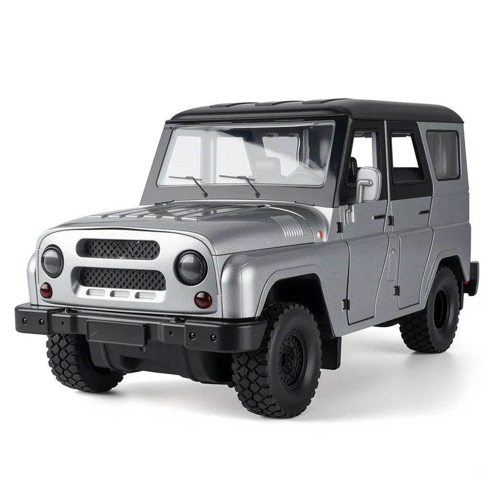 1:18 UAZ HUNTER Pressofuso in lega Modello fuoristrada Porte aperte Tirare indietro Giocattoli Raccogliere oggetti decorativi Regali Ragazzi