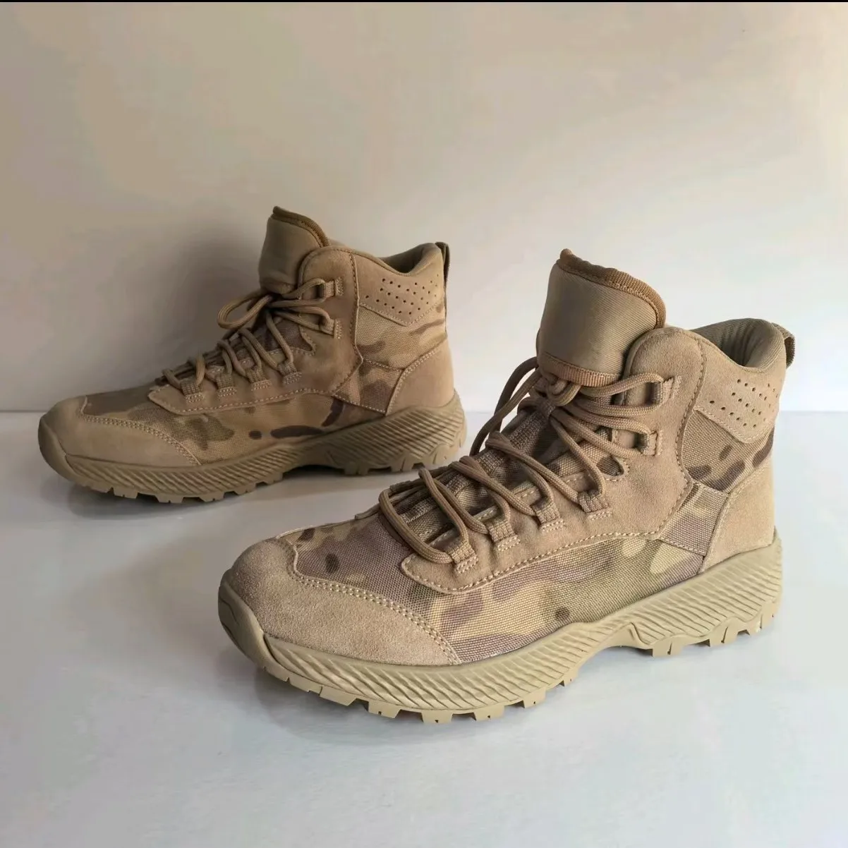 Botas tácticas cortas para hombre montaña y senderismo - imagen 4