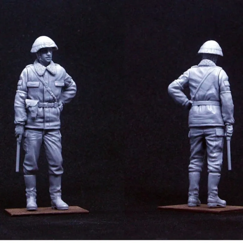 1/35  Resin Soldier Figure Model Kit Modern Military Traffic Military Police1 Figures Unassembled and Unpainted DIY Toys 094X