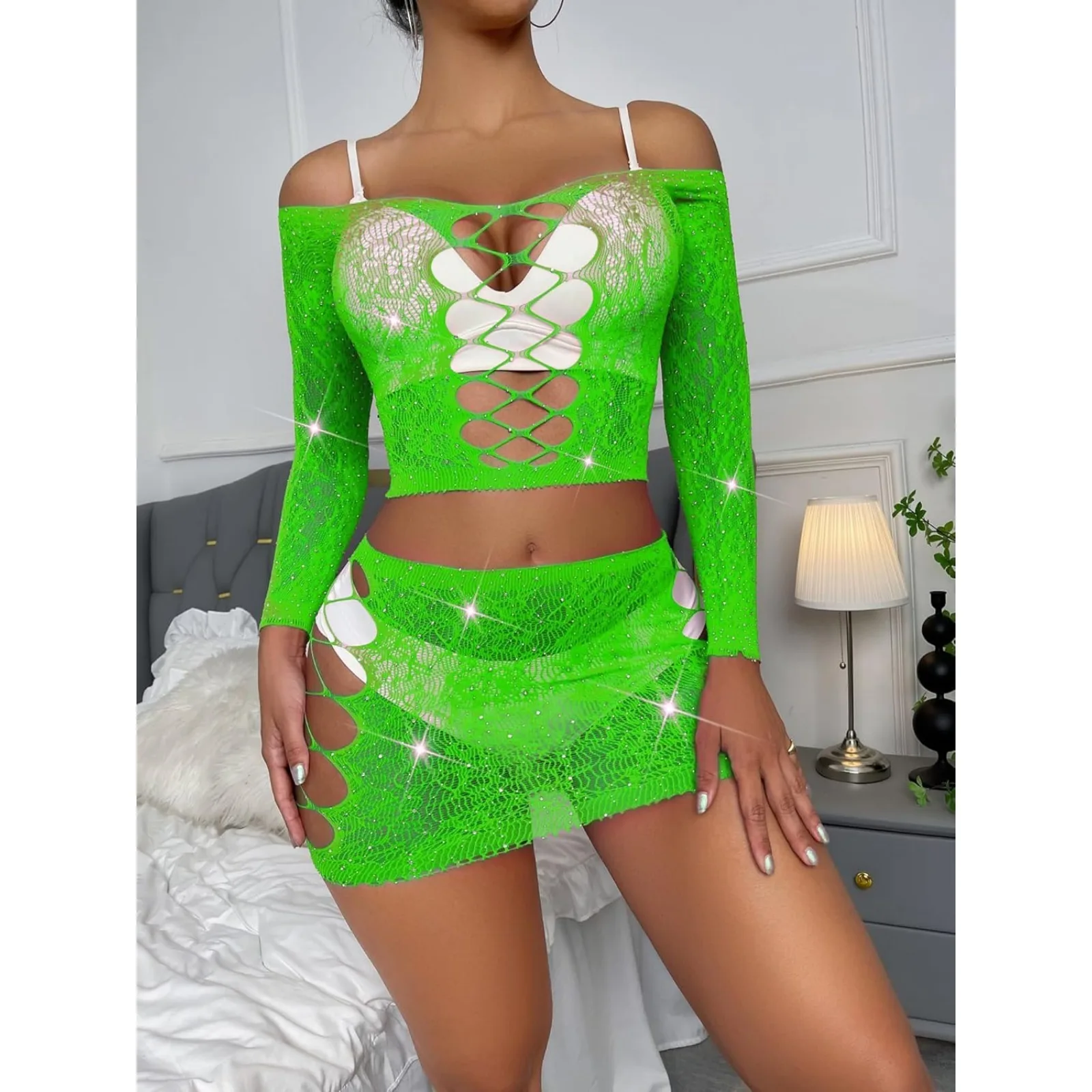 女性のセクシーなスパークルラインストーンランジェリーセット女性用シースルーミニマイクロブラジャービキニ G ストリングボトムセット