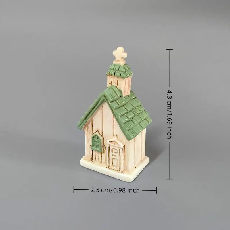 Green/Red Roof House Miniature Model Mini Resin Christmas Village Church Figurines Garden Scene Ornament Photography Prop