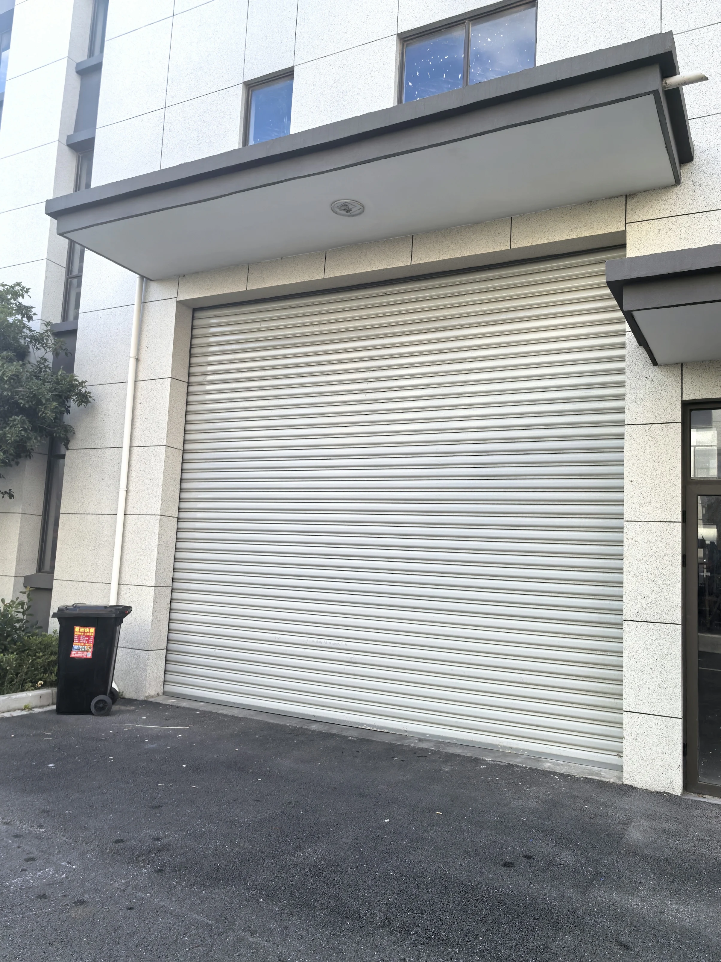 Customization Modern Design Withstand Wind Aluminium Fast Door Roller