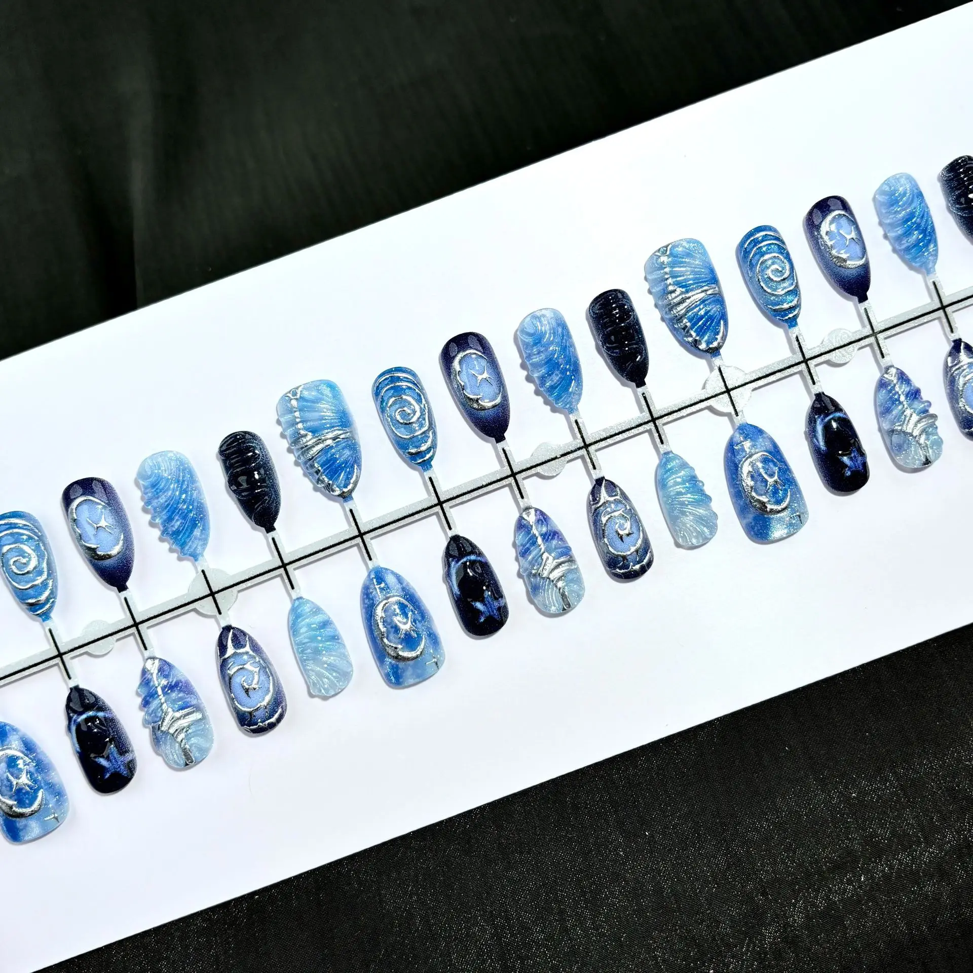 24pcs 3D Stereo Almond Press on Nails Blue Mermaid Shell Moon Star Swirl Silver Metal Line Design Fake Nail Y2K Ocean False Nail