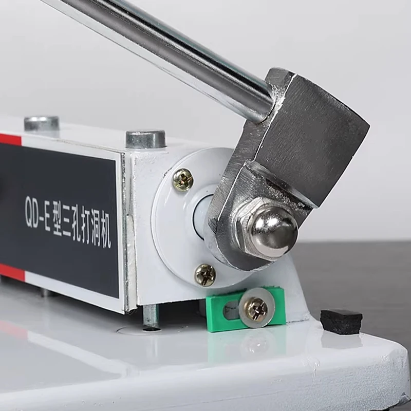 Labor-Saving Three-Hole Punching Machine Small Mannual Puncher Portable Metal Punching Machine 83mm Hole Spacing for File/Contra