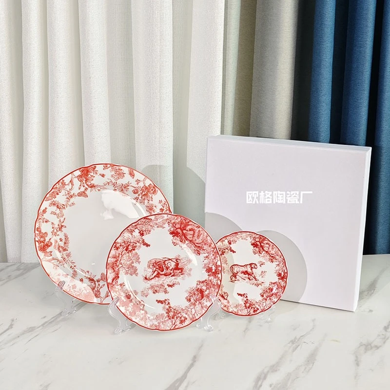 

Exquisite Bone China Western Dinner Set Plates Bowls for Banquet Restaurant Use and Elegant Home Dining