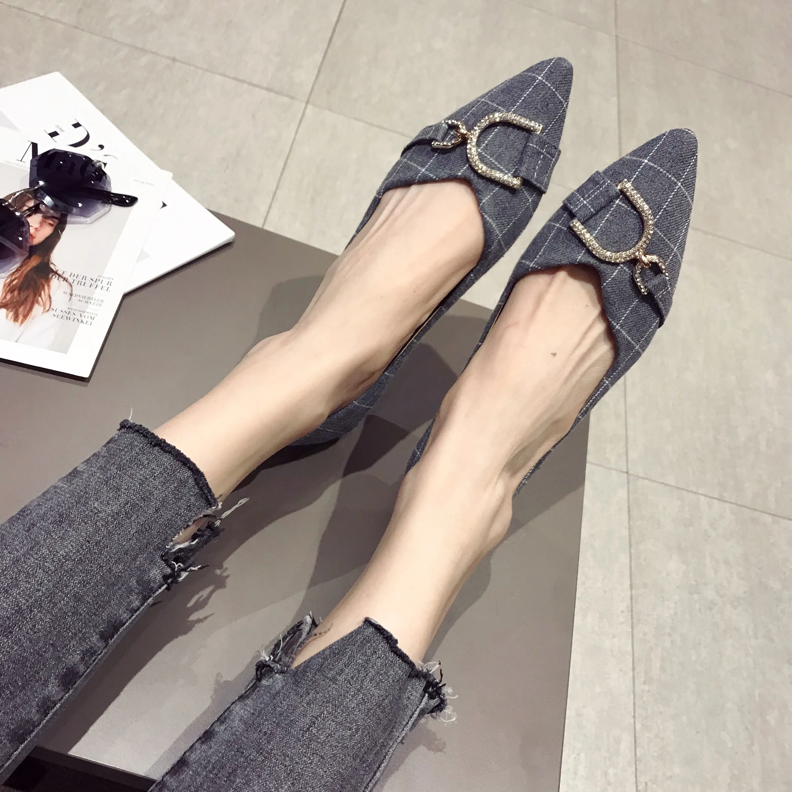 Size 31-46 Women Shoes Plaid Gray Black Lady Flats Pointed Toe Spring Autumn New Shoes All Match Elegant Style Slip on Plus Size