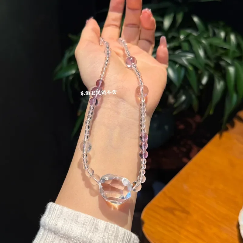 Thousand gold feeling natural crystal white crystal large ice cube accompanying necklace niche high-end design girl heart