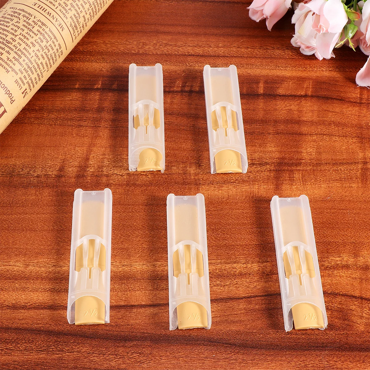 

Alto Saxophone Resin Reed 2.5 Strength Khaki Durable Sound Stable Prevent Decay Woodwind Parts Alto Saxophone Reed