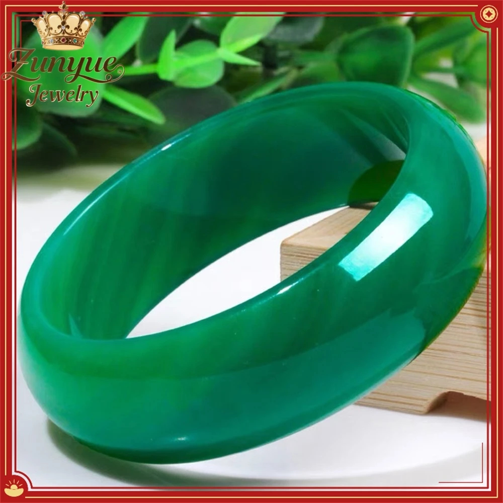 

High-End Green Agate Spinach Green Chalcedony Bracelet Luxury Quality Jewelry Fashion Jewelry Exquisite Charms Elegant Popular