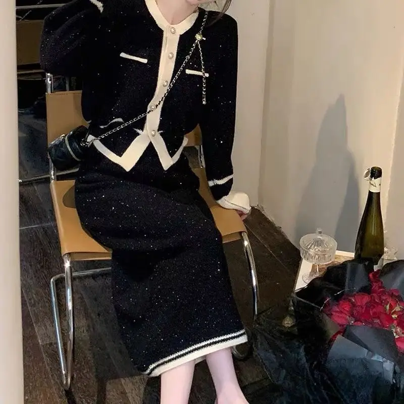 

Small Fragant Style Fashion Early Autumn Women's New Elegant Sweater Cardigan Knitted Half Long Skirt Two Piece Set