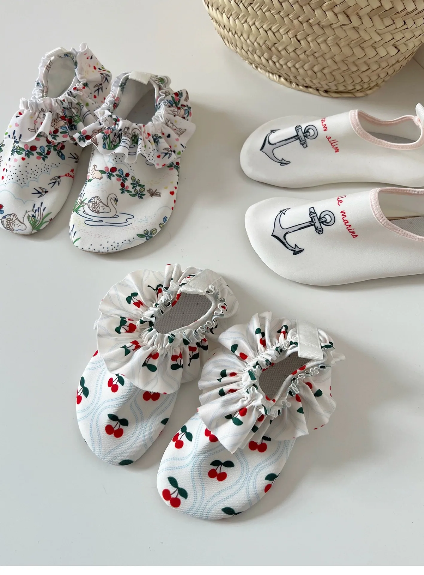 Sommerliche Cartoon-Prints Kleinkind-Strandsocken-Schuhe Schnittfestes Design Schnorchelschuhe für Jungen und Mädchen Weiche Rutschfeste Babyschuhe – Detail 13