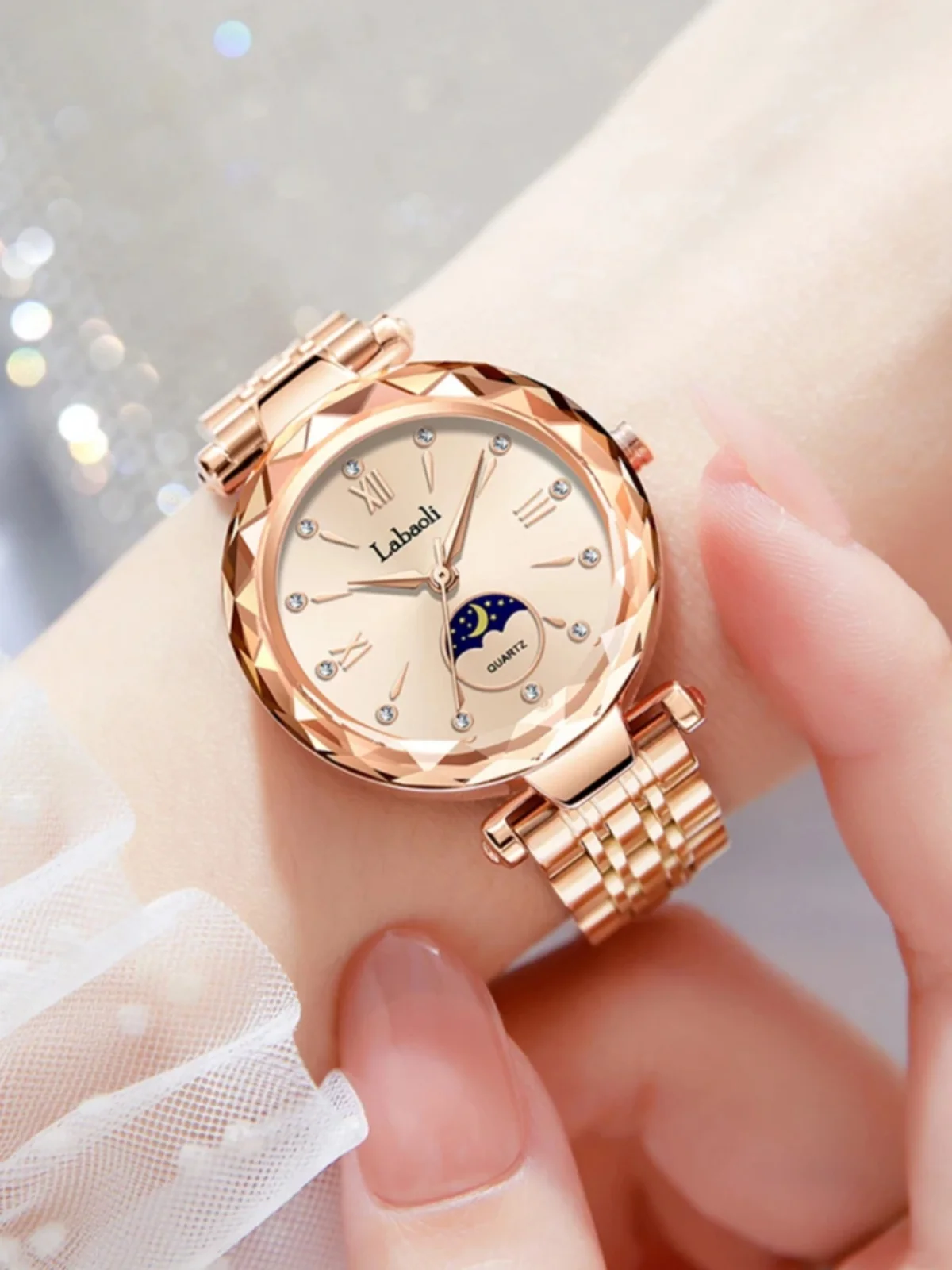 ساعات نسائية فاخرة خفيفة جديدة، ساعات نسائية راقية، موديلات مرآة، ساعات عصرية، سلسلة ساعات نسائية، هدايا نسائية