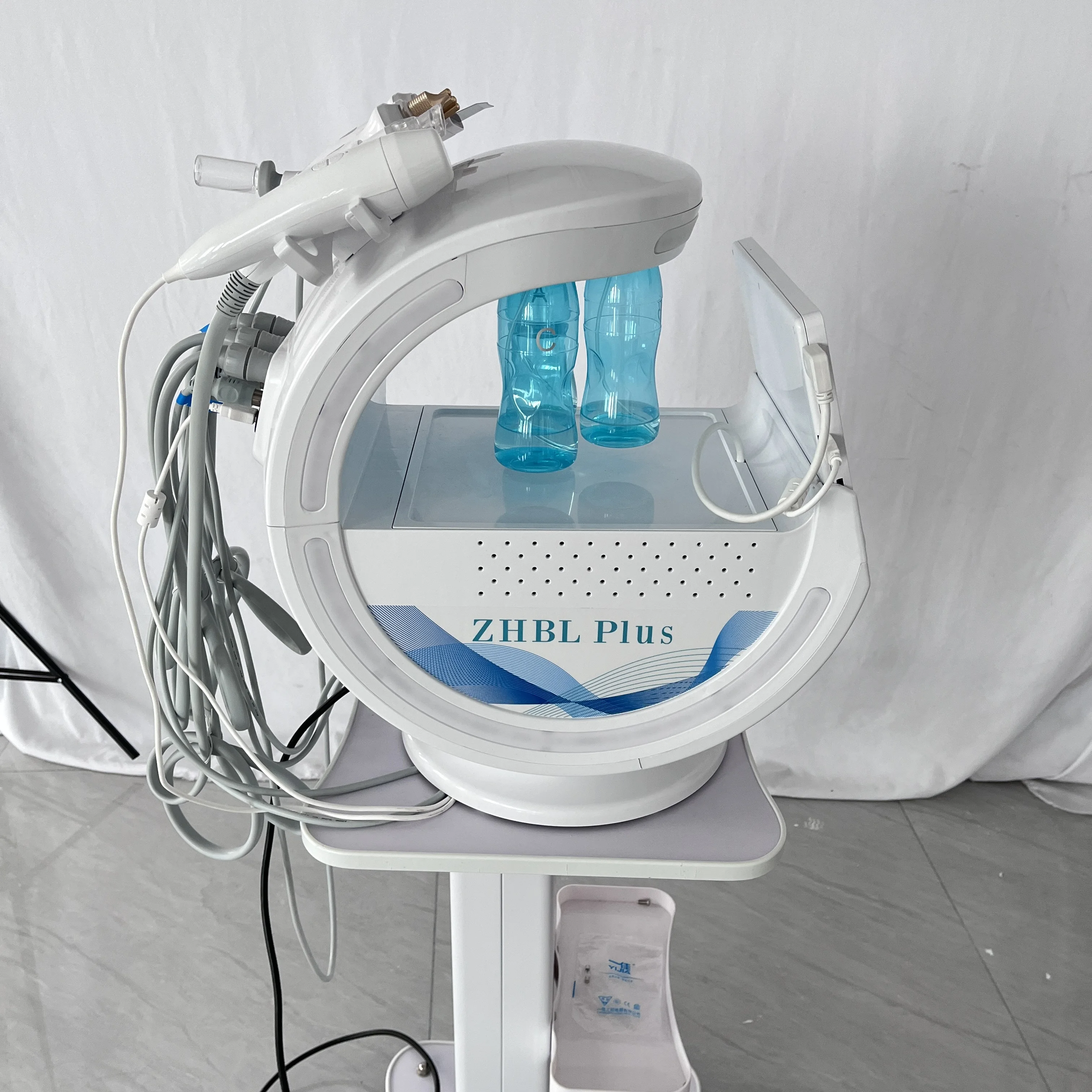 Analyseur de peau du visage multifonctionnel 7 en 1, bulle bleue glacée intelligente, nettoyage en profondeur, dissolvant de points noirs sous vide, Machine de beauté du visage