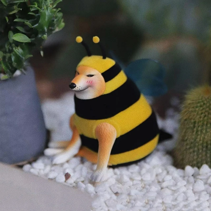 

10CM China Internet Celebrity Dog Bees Shiba Inu Cute Pet Model Scene Decoration Ornaments Adult Fans Collectible Souvenir