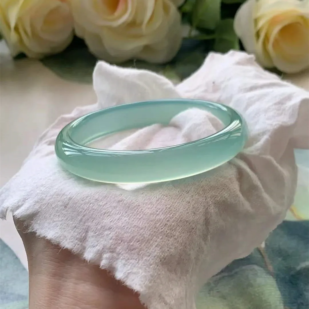 

Ice-like Oil Cyan Chalcedony Yuanshan Dai Thin Thick Bracelet European and American New Agate Women's Jade