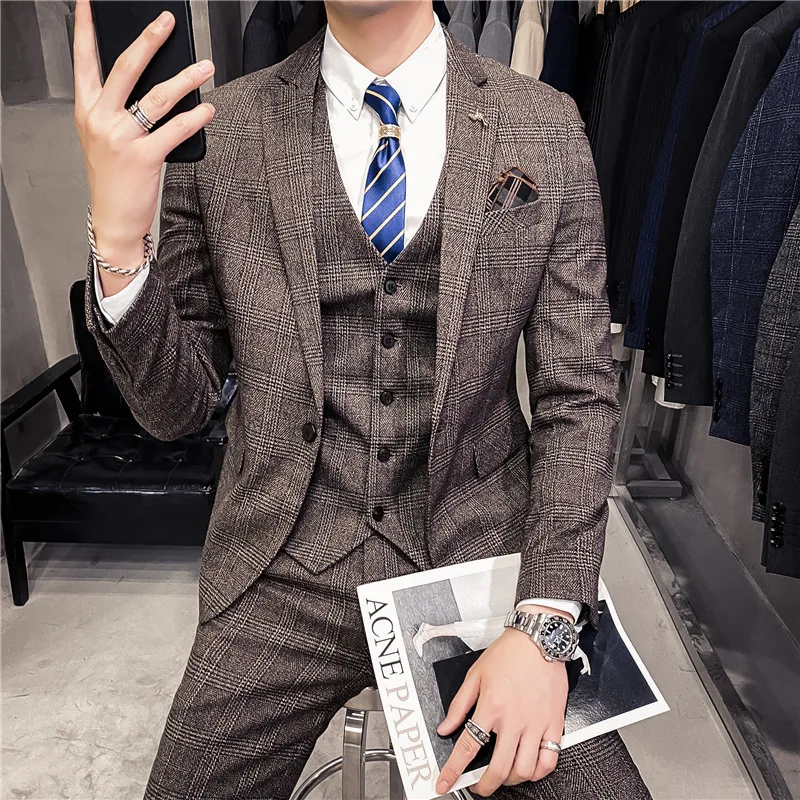 Europe and The United States New Autumn and Winter British Fashion Luxury Business Senior Plaid Suit Men's Three-piece Suit.