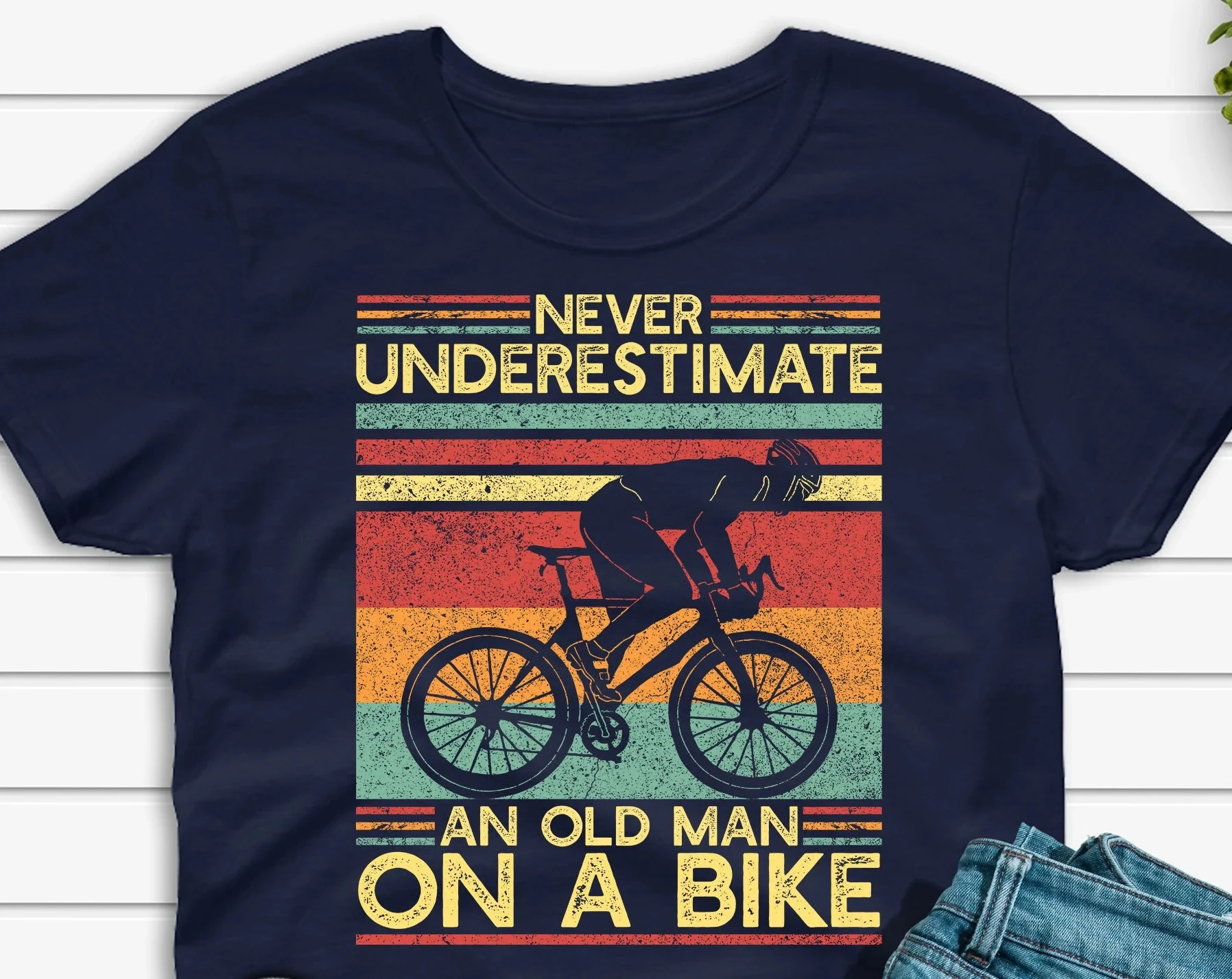

Never Underestimate an Old Man On a Bike Shirt Cycling T-shirt for Men Cycling Dad Gift Cycling Grandpa Cyclist Father's Day Tee