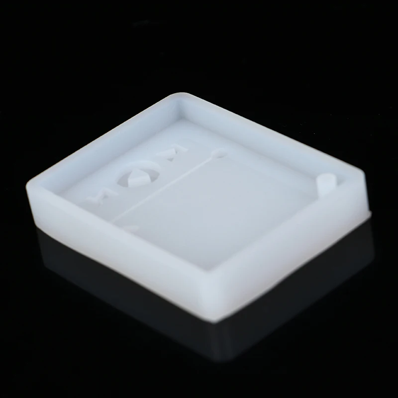 * Hot Sale Super Glossy Epoxy Resin Player Mold Keychain Casting Silicone Mould DIY Crafts