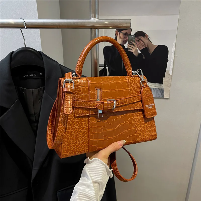 

Crocodile Pattern Messenger Bag Women Fashion Luxury Anti-Theft Shoulder Bag for Travel Work Casual Lightweight Crossbody Purse