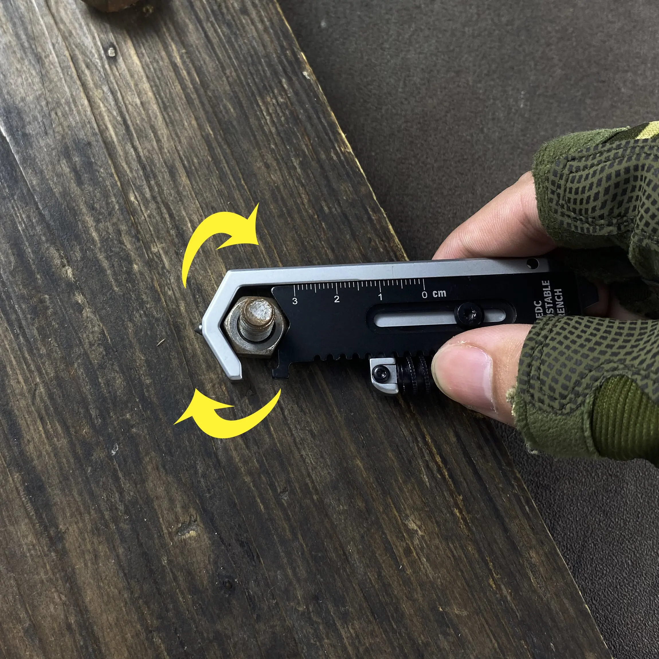 Multifunktionaler Mini-Brecheisen 9-in-1 Multitool Verstellbarer Schraubenschlüssel EDC Messlineal Hebelwerkzeug Taschen-Outdoor-Camping-Werkzeug – Detail 4